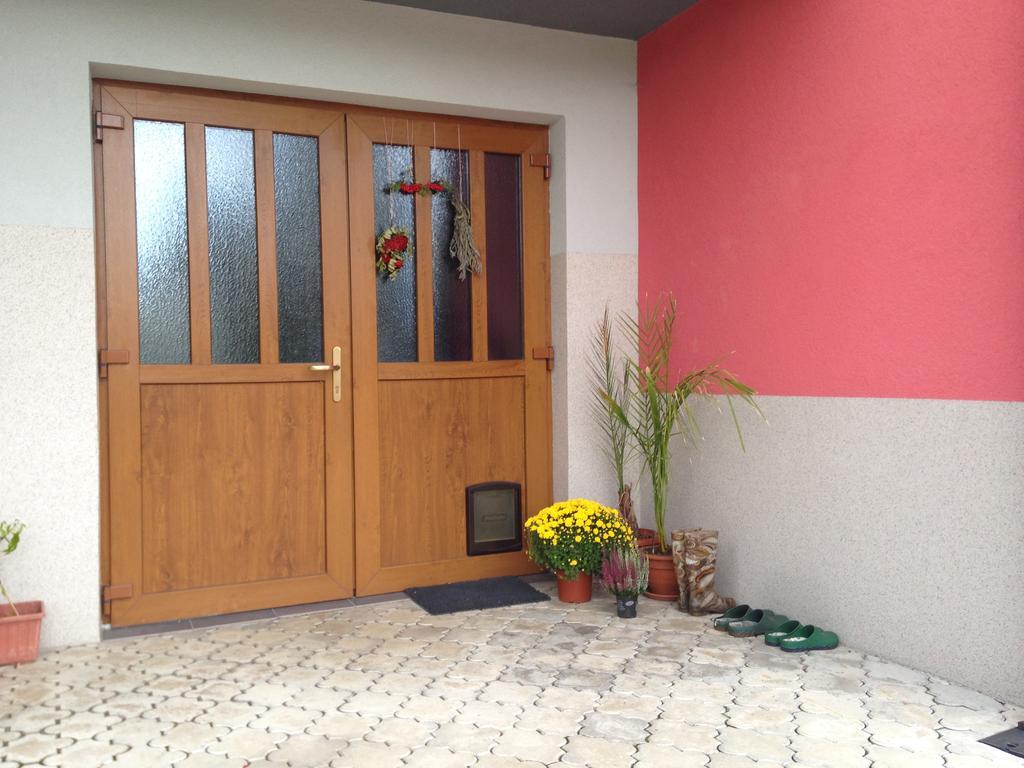 Apartman Kajov Apartment ภายนอก รูปภาพ